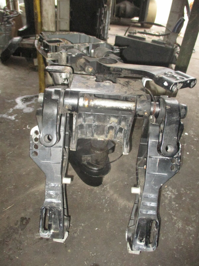 Suzuki DF50 4 stroke outboard midsection