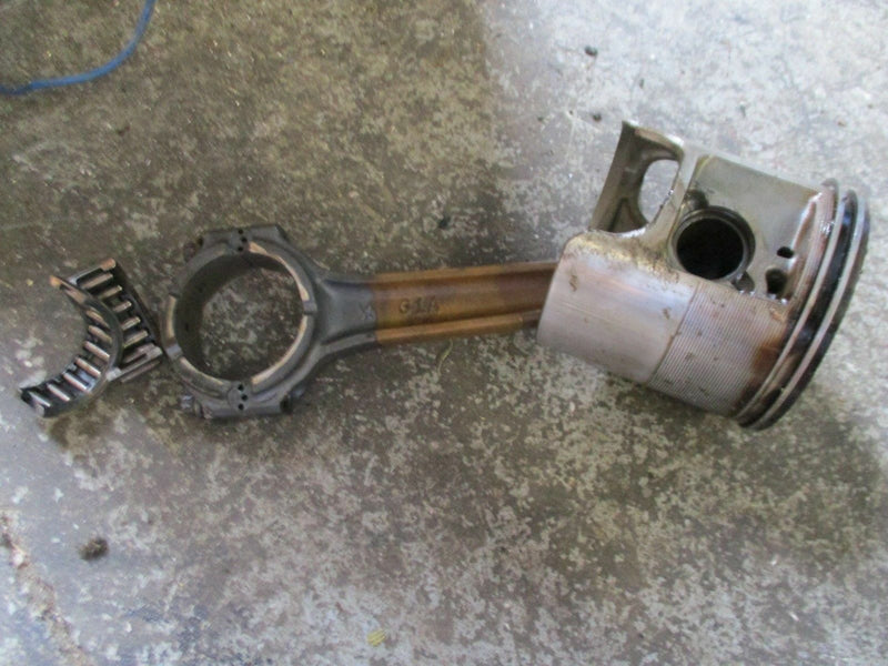 1994 Yamaha outboard VX250hp SWS Port piston and rod 61a-11642-01-87