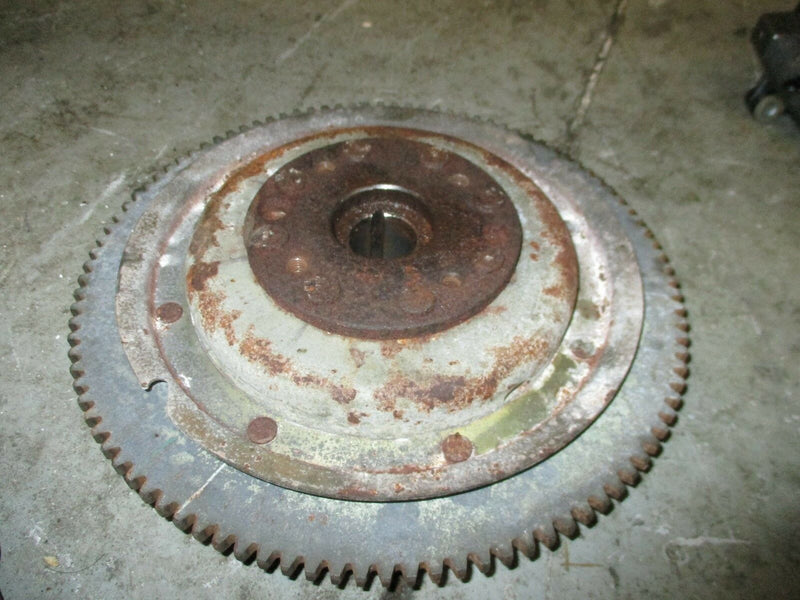 2000 Suzuki DT225 outboard 2 stroke 22501-031007 flywheel