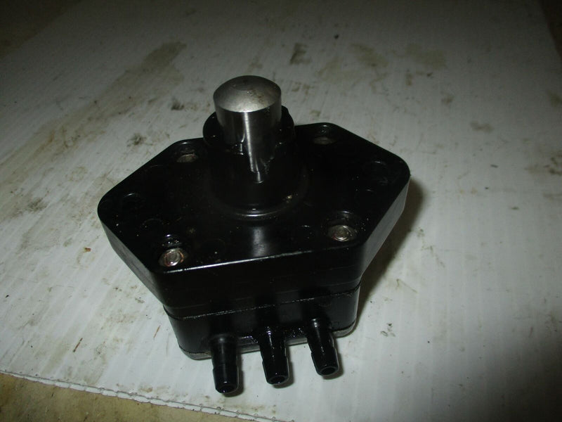 Yamaha 40hp 4 stroke outboard fuel pump (62Y-24410-03-00)