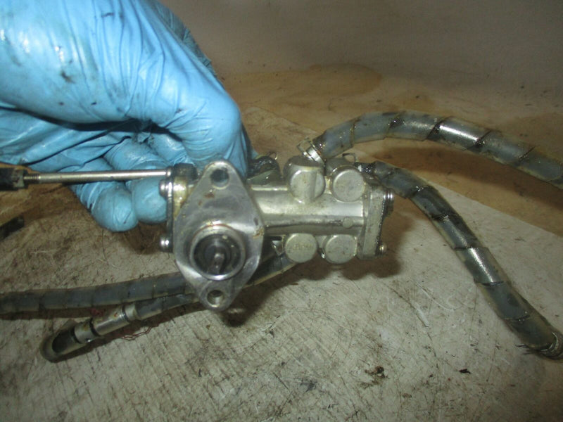 Suzuki DT90 90hp outboard oil pump (16100-87E11)