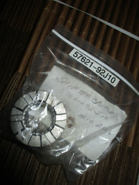 Load image into Gallery viewer, NEW OEM Suzuki outboard shifter clutch (57621-92J10)
