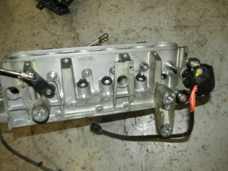 1997 Yamaha outboard S250TURV 250hp 2-stroke throttle body w/ TPS 65L-13751-00-0