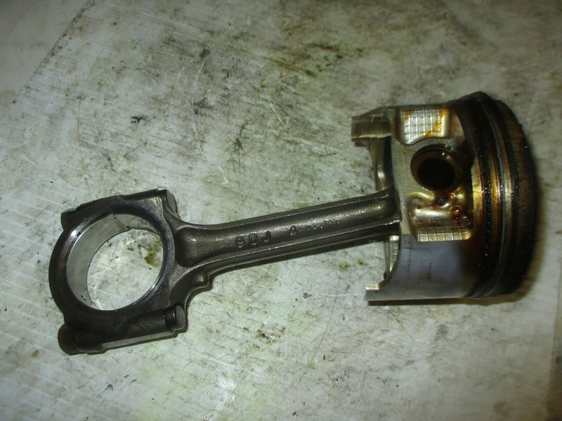 Suzuki DF140 140hp outboard piston and connecting rod (12111-92J00)