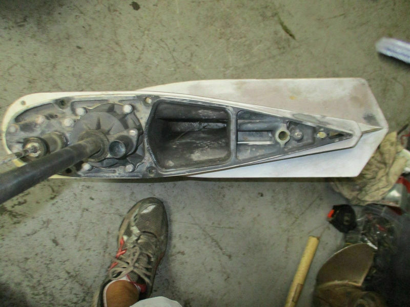 Johnson outboard 200 225 hp 25" lower unit FOR PARTS