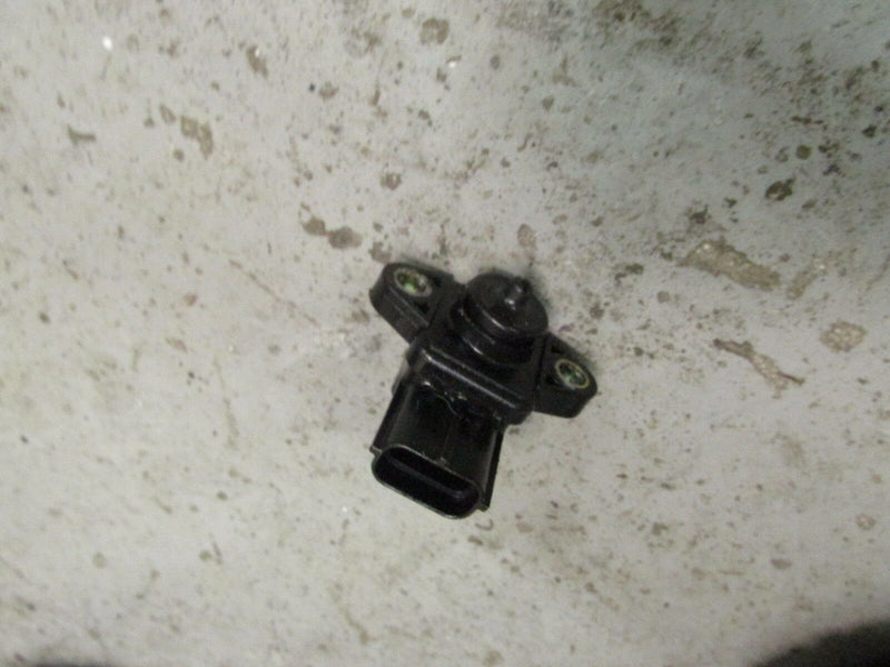2003 Yamaha Outboard 200 VMAX VX200TLRB 3.1L map sensor 67H-82390-00