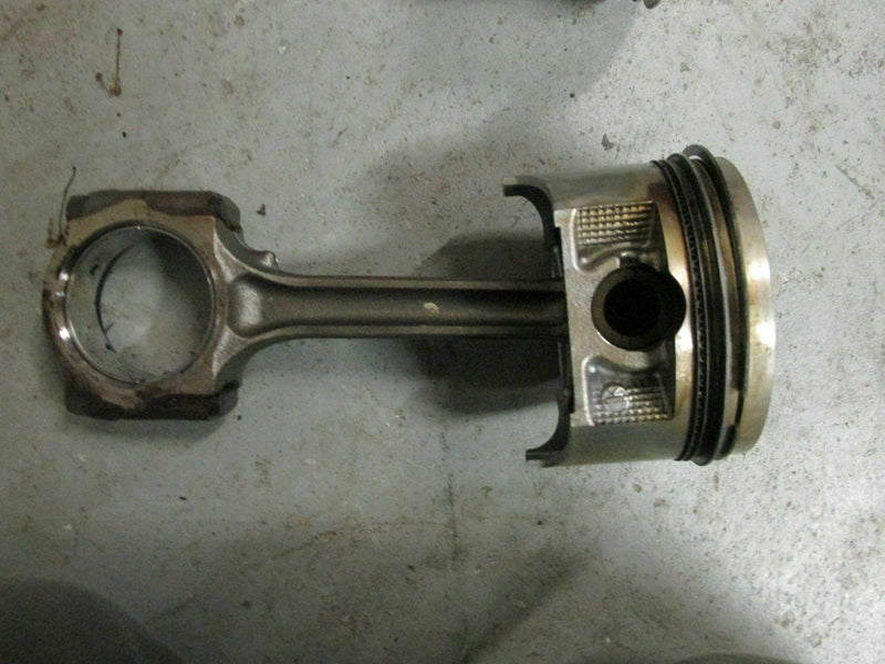 2001 Suzuki Outboard DF115 151852 piston and rod 12111-90J01