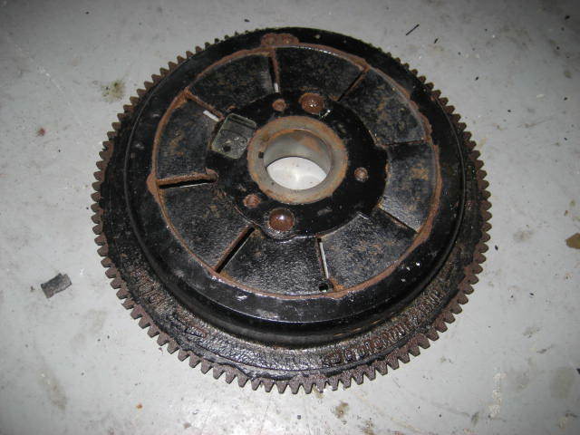 Suzuki DF90 90hp outboard flywheel (32102-90J00)
