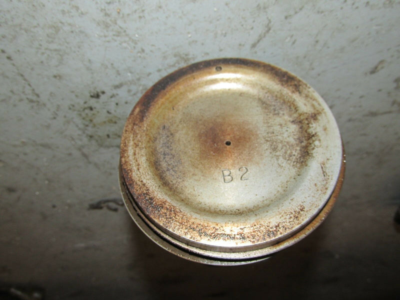 2004 Johnson outboard J90PL4SR 90hp 4 stroke piston and rod 5033653