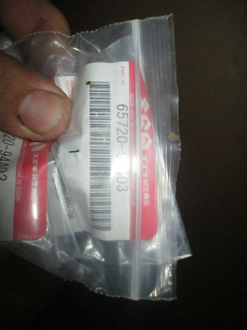 NEW OEM Suzuki outboard fuel connector (65720-94403)