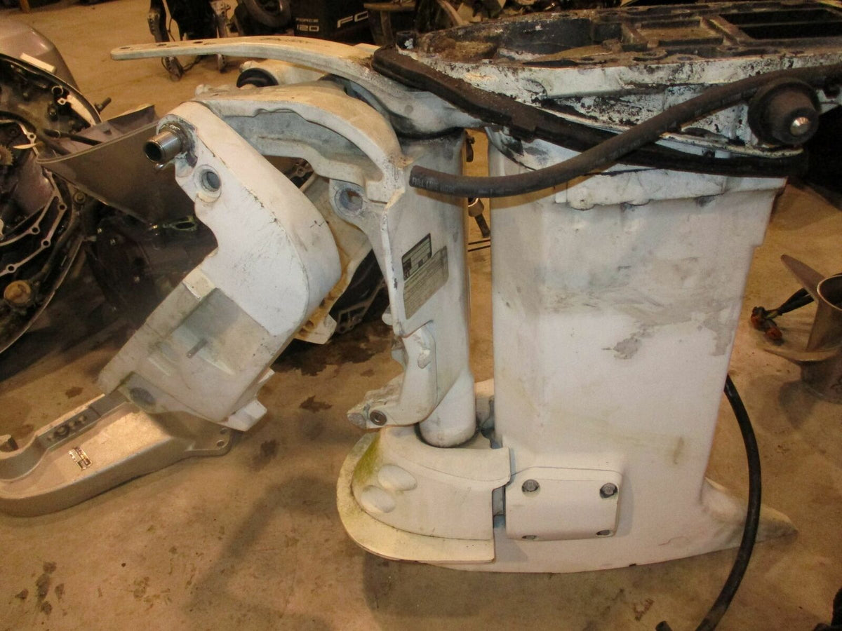 Evinrude Ficht 225hp 2 stroke outboard 25" midsection