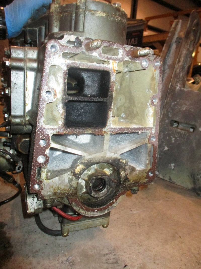 Suzuki DT140 140hp outboard crankcase powerhead