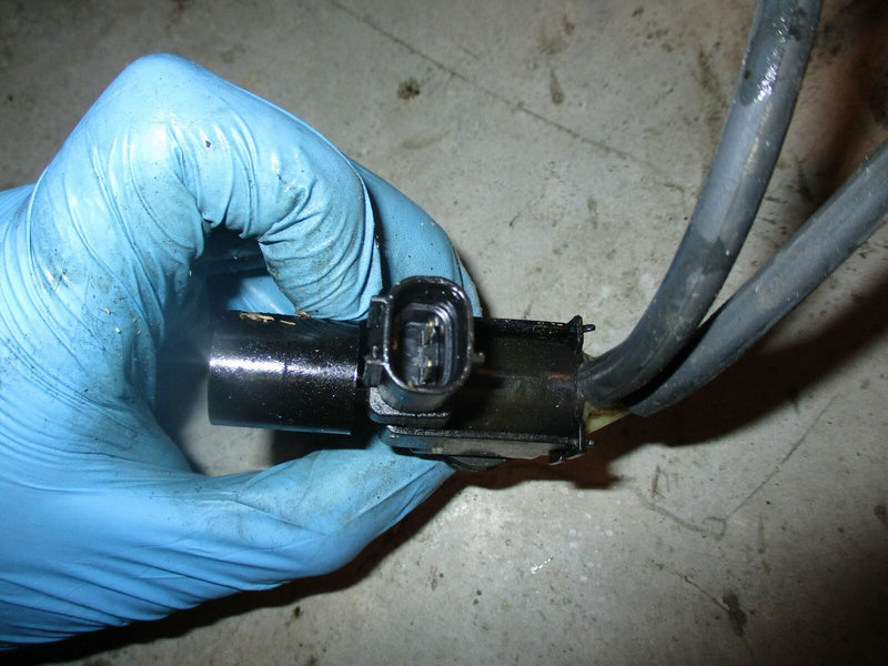 Suzuki DF150 150hp outboard pressure relief valve (18117-93J00)