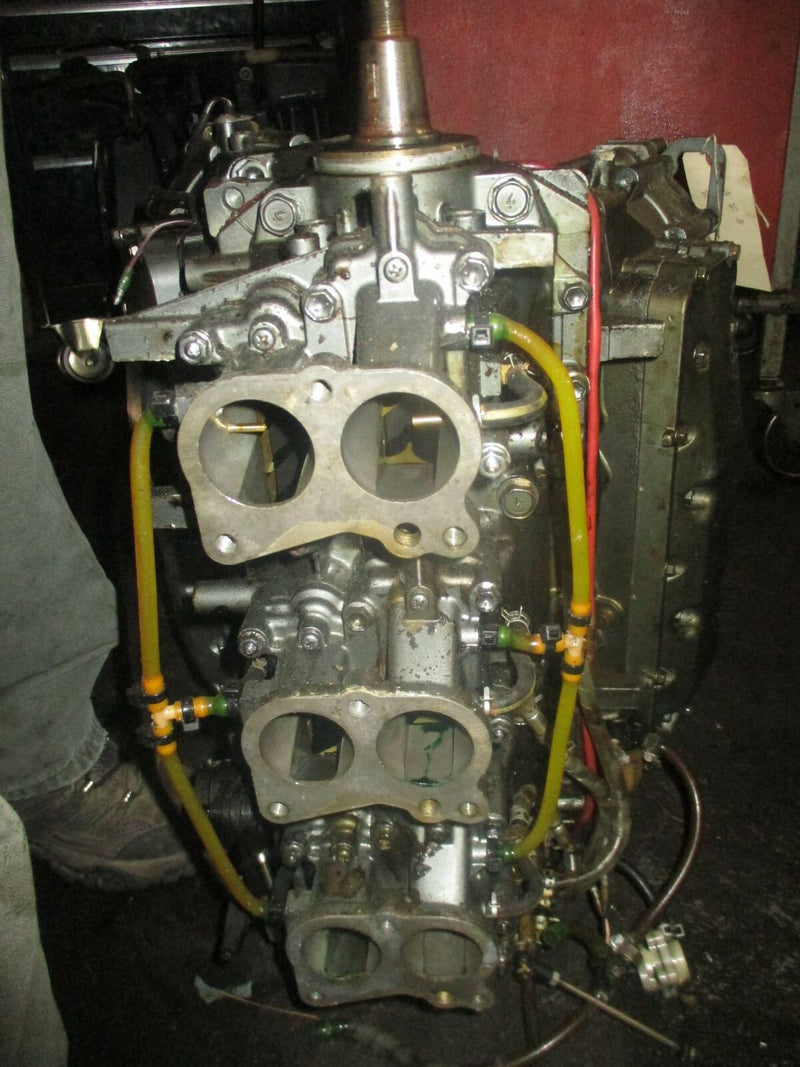 Suzuki DT150 150hp outboard crankcase powerhead