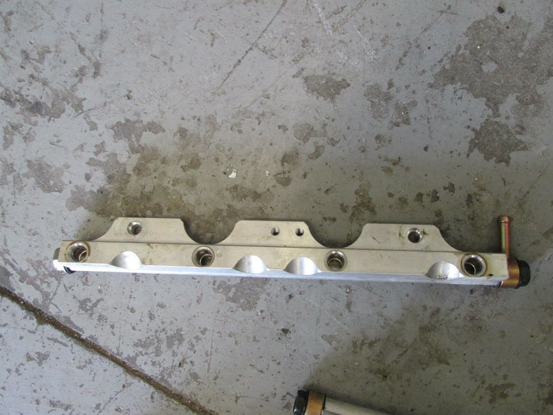 Suzuki Outboard DF 140 4 stroke 14001F-255419 fuel rail 15751-90J02