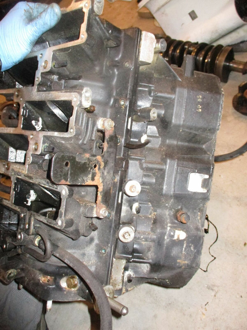 Evinrude Ficht 225hp 2 stroke outboard crankcase block