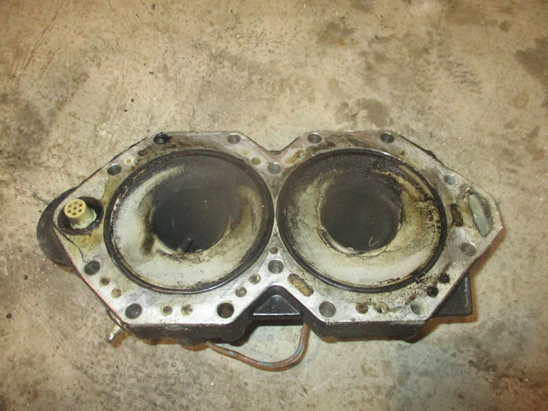 1998 Johnson Ficht 115hp 2-Stroke Outboard Starboard Cylinder Head 343628