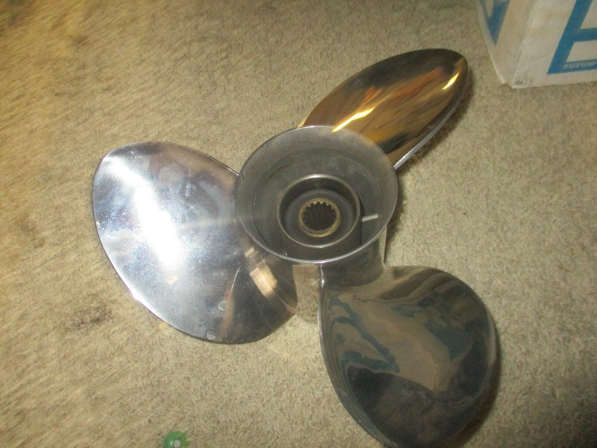 NEW Johnson Evinrude Outboard stainless steel propeller 0777029 13 7/8 x 17 LH
