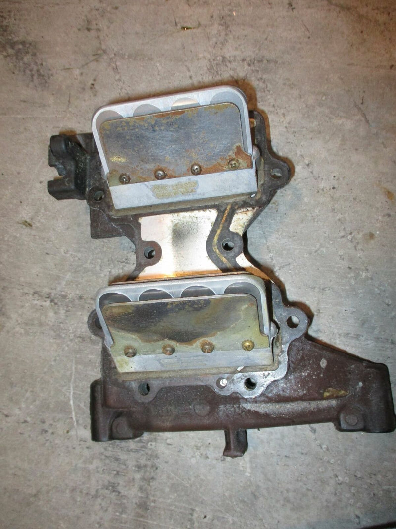 Evinrude 40hp 2 stroke outboard intake manifold with reed valves (186552)