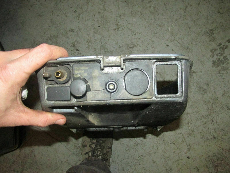1989 Yamaha outboard 25hp 2-stroke 25LF Bottom Cowling