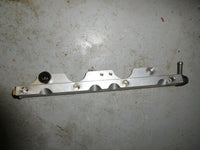 Load image into Gallery viewer, 2001 Suzuki Outboard DF90 Fuel Rail 15750-90J00
