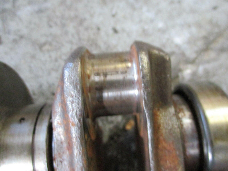 1997 Johnson 35hp AML35D outboard crankshaft
