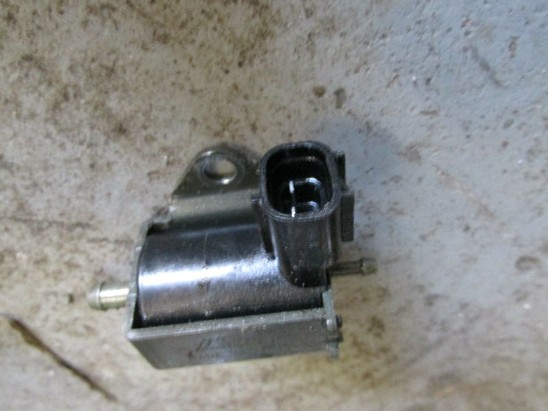 2002 Yamaha outboard Z200TXRA 2 stroke 200hp oil solenoid 68F-13100-00-00