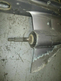 Load image into Gallery viewer, Yamaha 115hp 2 stroke outboard lower unit with 25" shaft CASING IS CRACKED!
