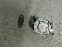 Load image into Gallery viewer, 2001 Yamaha outboard 200 hpdi Z200TXRZ 2 stroke fuel pump 6E5-24410-10-00
