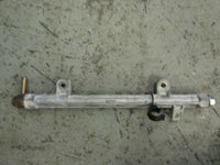 Load image into Gallery viewer, 2002 Suzuki outboard DF70 4 stroke 07001F-251942 fuel rail 15751-99E00
