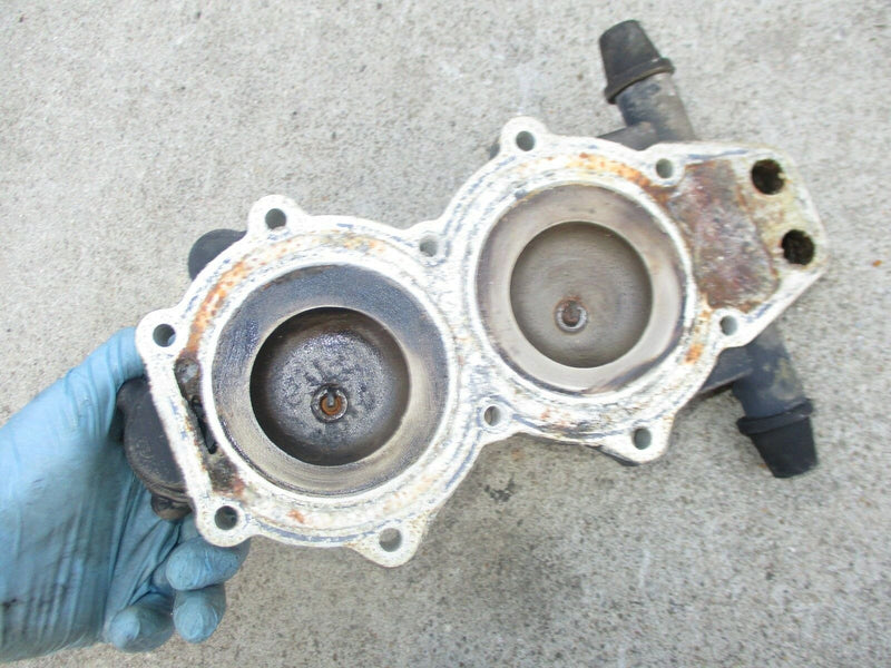 1998 Johnson 48hp 2-stroke Outboard cylinder head 340100