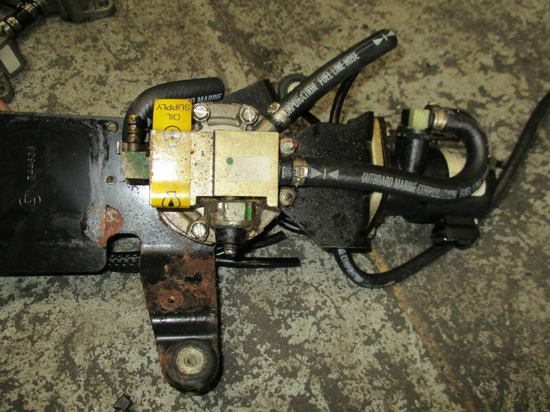 2001 Evinrude 250hp Ficht outboard oil injector 5001479