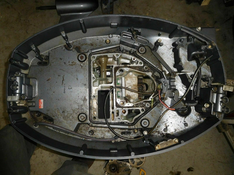 1999 yamaha 100hp 4 stroke outboard F100TLRX mid section