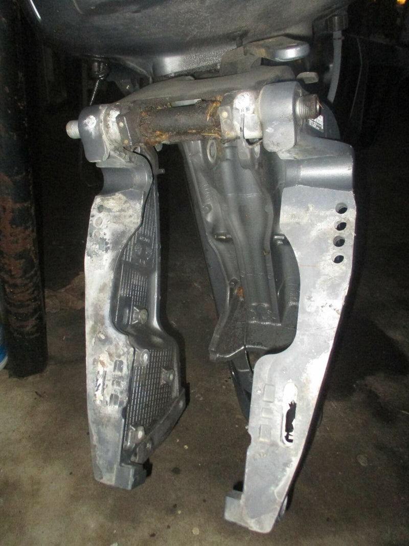 Yamaha 250hp 2 stroke outboard 30" midsection