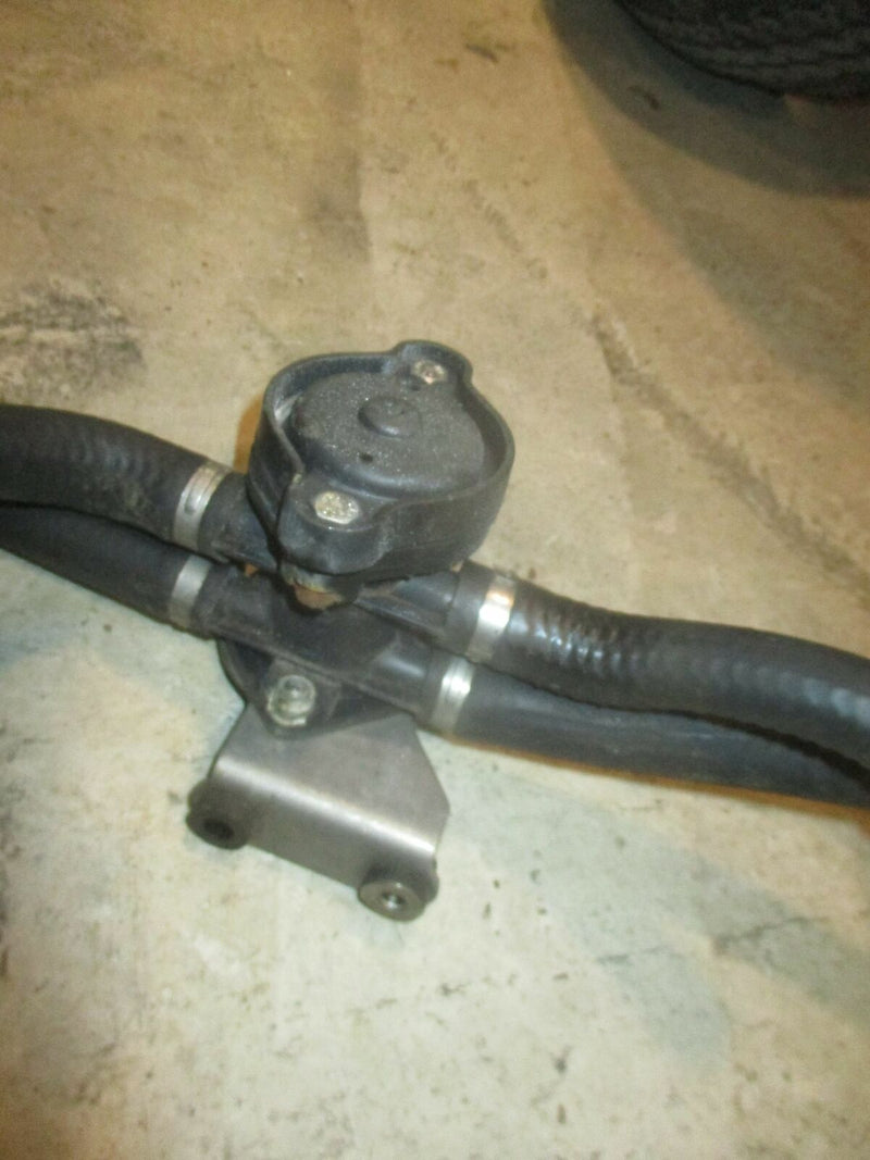 2004 Evinrude Ficht E250FPXSRM Outboard Blow-off Valve