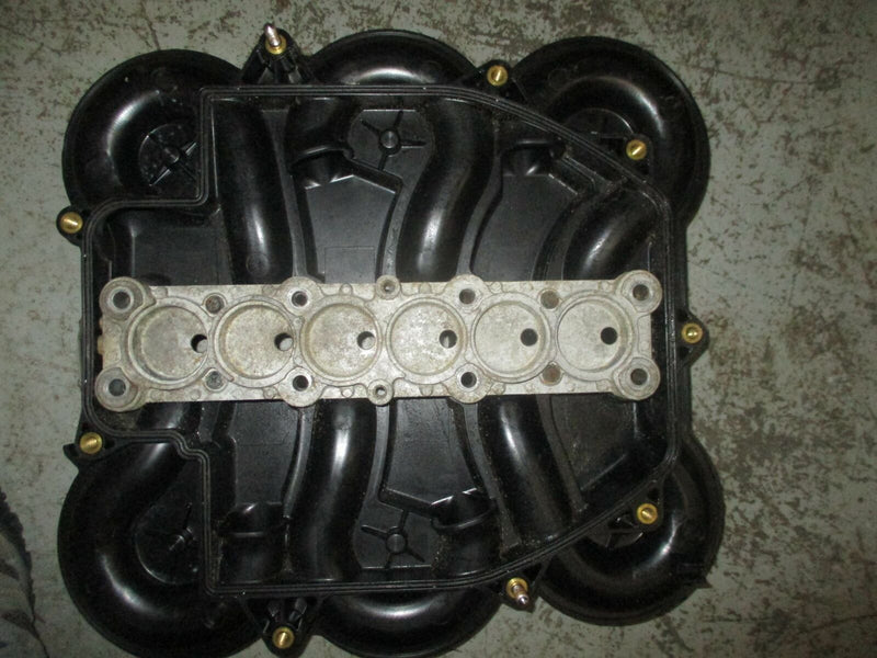 Suzuki DF250 250hp outboard intake collector (13130-93J00)