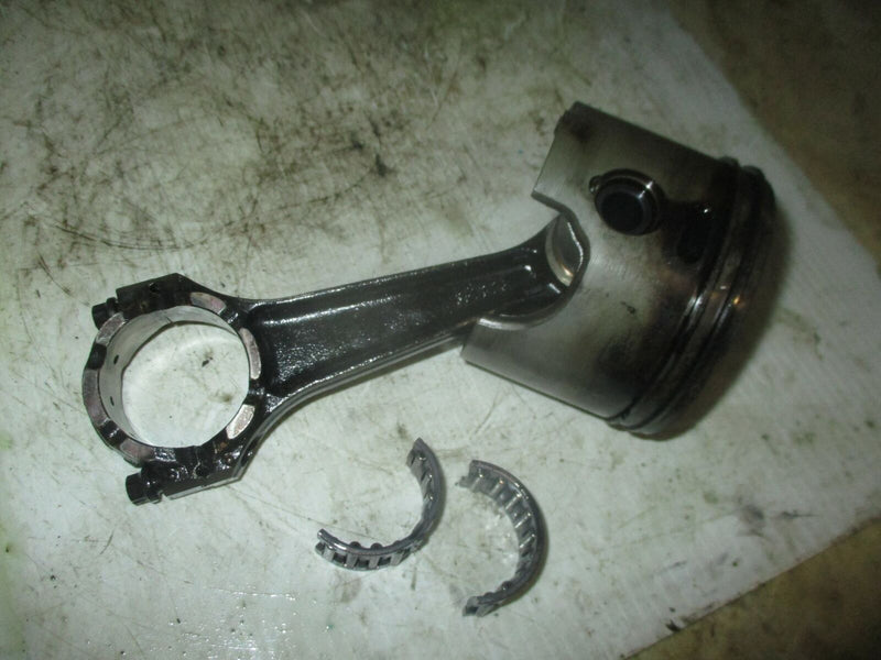 Evinrude ETEC 115hp outboard starboard piston and rod (500443)