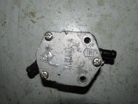 Load image into Gallery viewer, 2003 Yamaha outboard Z150TXRB hpdi 2 stroke fuel pump 6E5-24410-03-00
