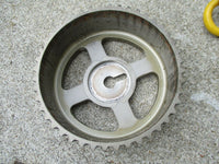 Load image into Gallery viewer, 2002 Yamaha 115hp 4-stroke outboard driven gear 67f-11537
