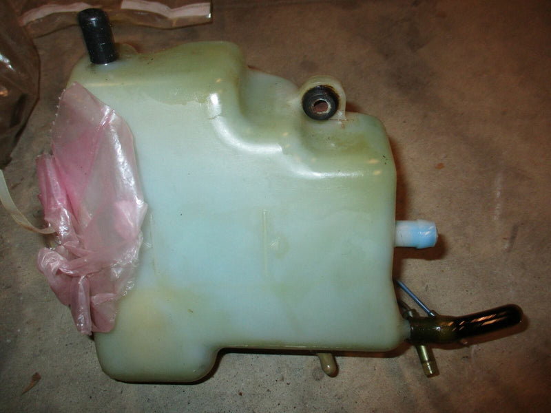 Yamaha HPDI 200hp outboard oil tank (68F-21750-00-00)