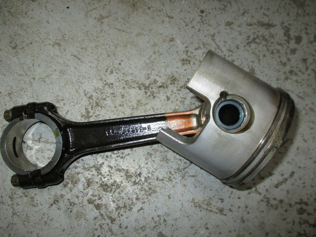 2006 Mercury 200XL optimax starboard piston and rod