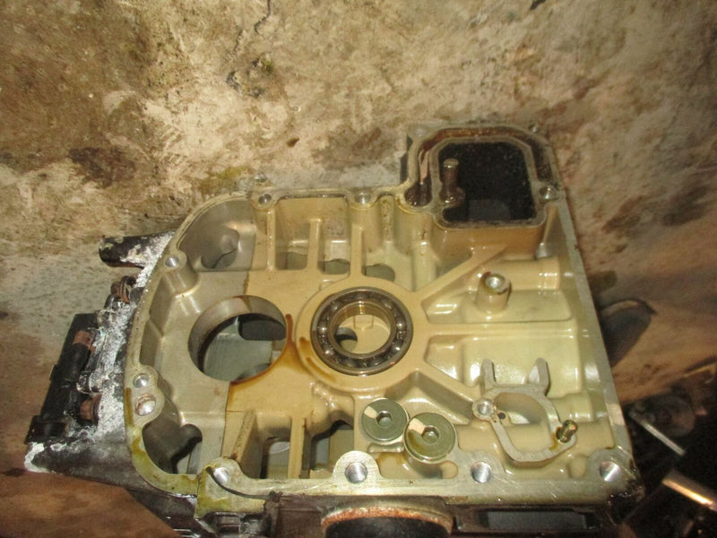Suzuki DF115 115hp outboard crankcase block