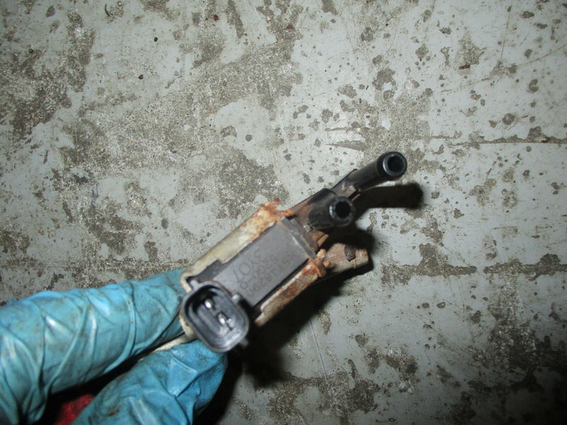 2004 Suzuki DF200Z outboard 4-stroke pressure relief valve