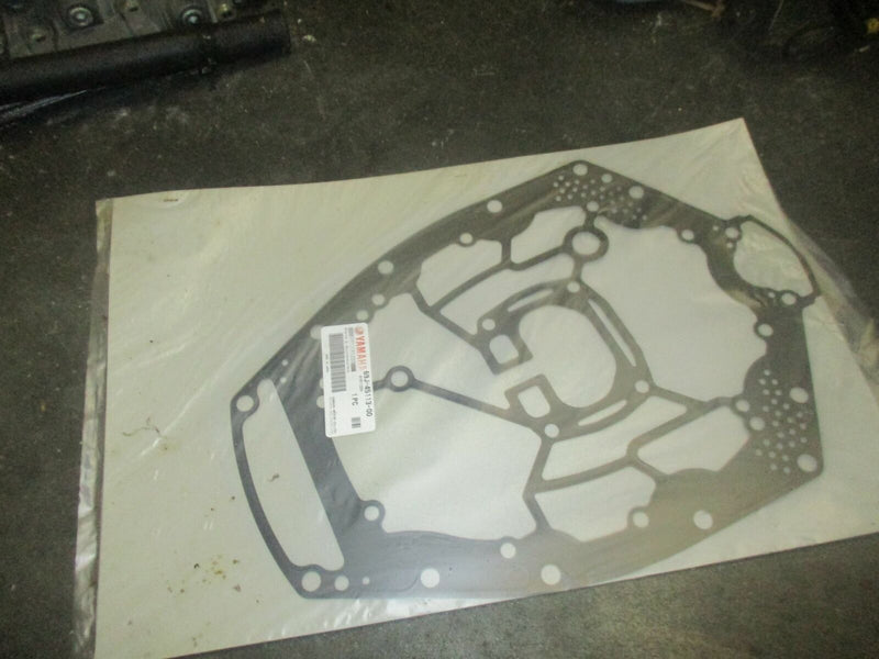NEW OEM Yamaha outboard gasket (69J-45113-00)