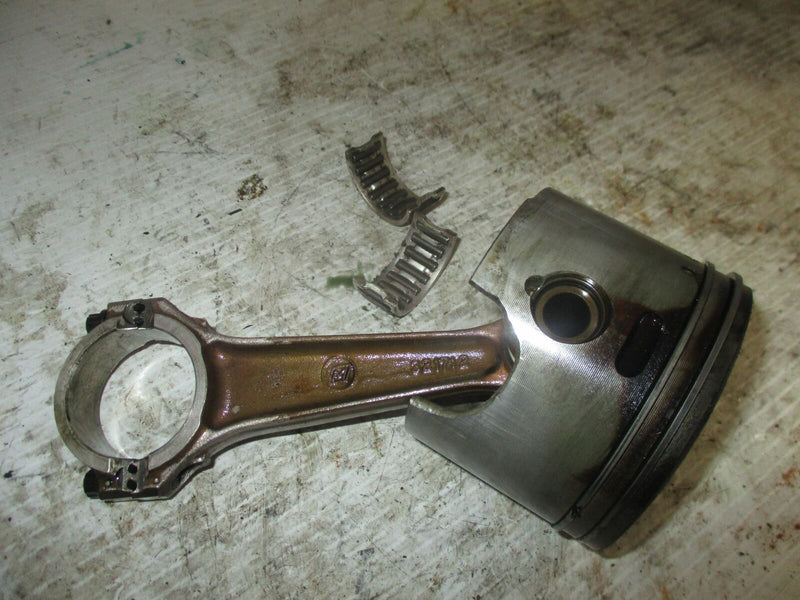 Evinrude Ficht 115hp outboard starboard piston and rod (439819)