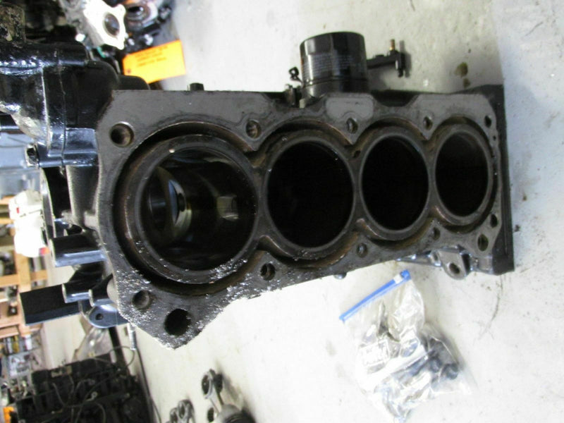 Suzuki Outboard DF 60 70 hp 06001F-031396 crankcase block 11300-99E05-019
