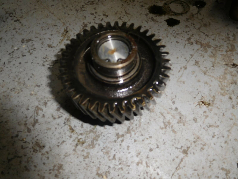 2001 Suzuki outboard DF115 11501F-152248 Driven Gear 12732-90j00