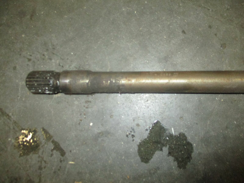 Johnson outboard drive shaft measures 29 3/4"