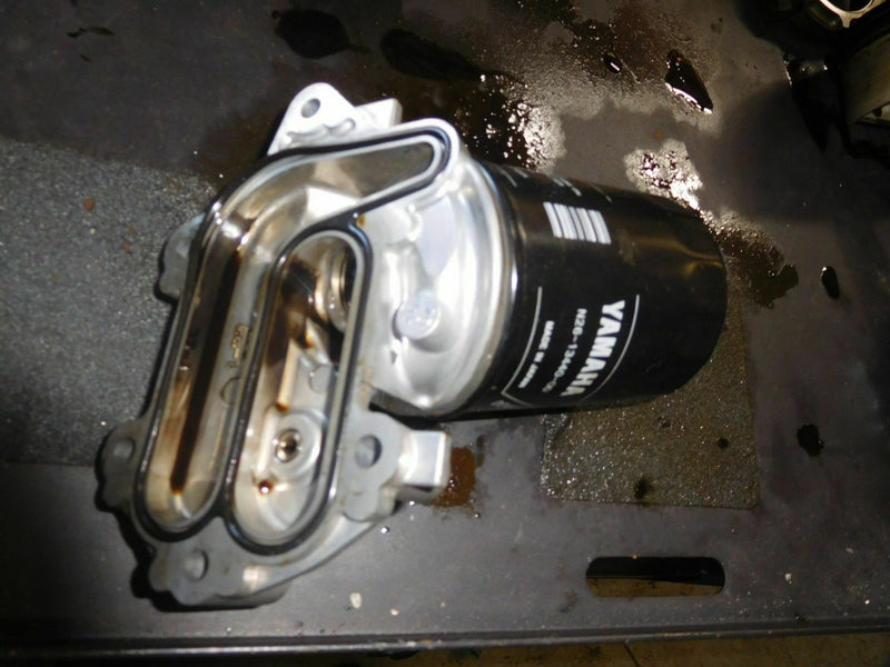 Yamaha VMAX 250hp 4 stroke oil filter connector