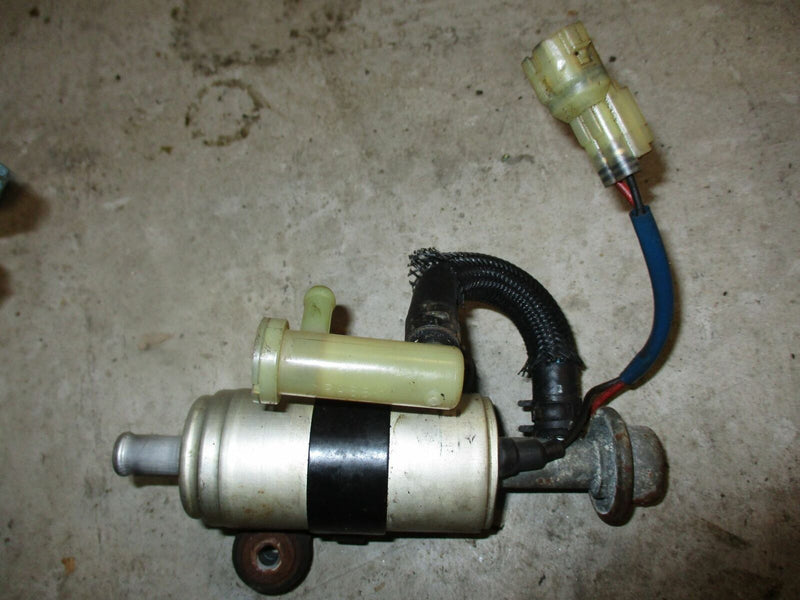 Suzuki DF225 225hp outboard electric fuel pump (15100-94900)